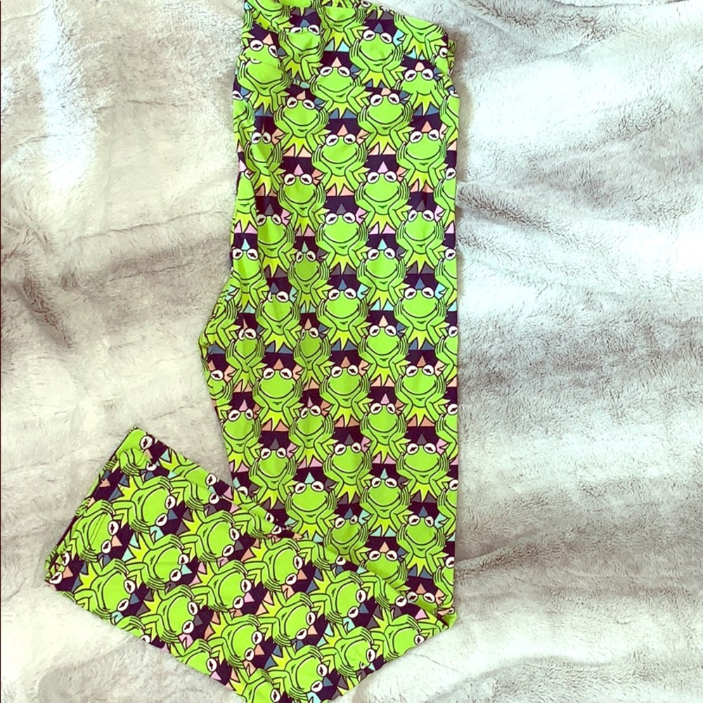 LuLaRoe leggings Kermit the Frog pattern
